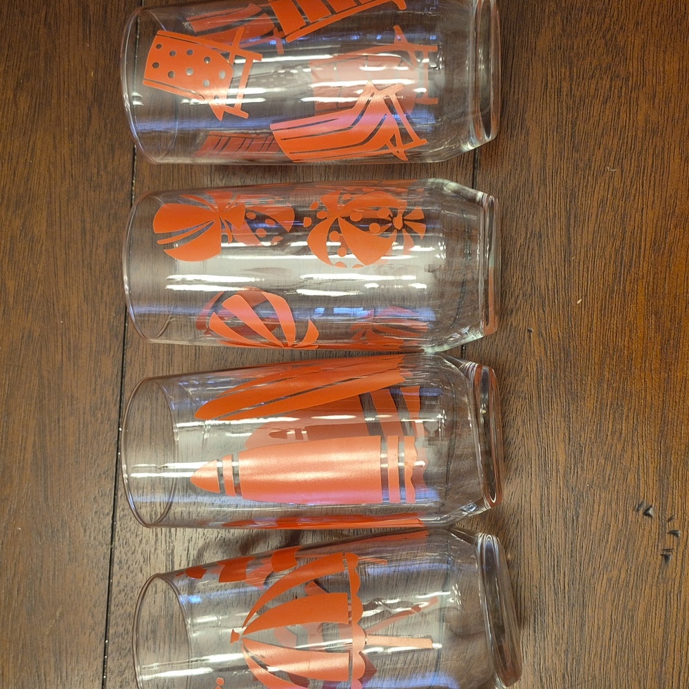 Vintage beach theme glasses by Anchor Hocking, set of 4.